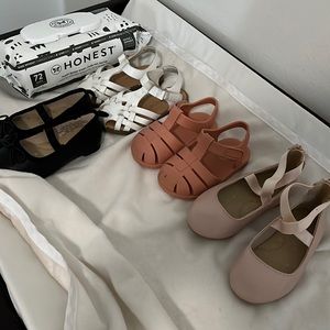 Baby shoes sizes 4-5